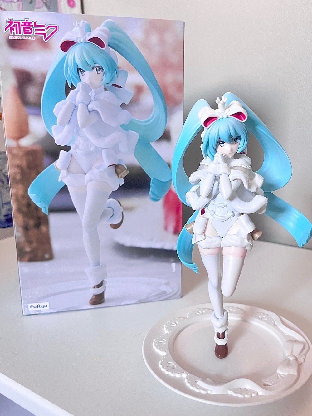 Furyu hatsune miku figure sweetsweets noel